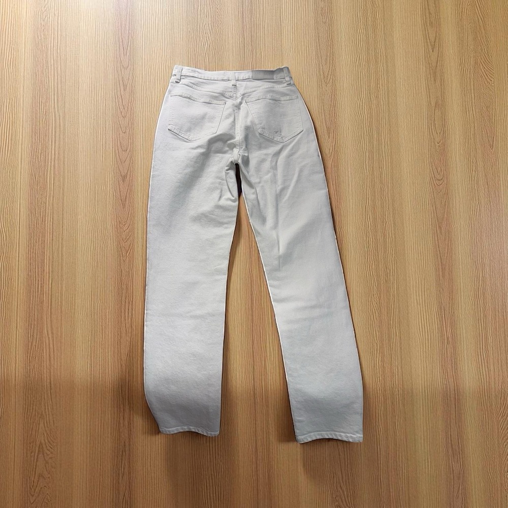NWOT Pistola Women's White Jennifer Skinny Lightly Distressed Ankle Jean Size 26